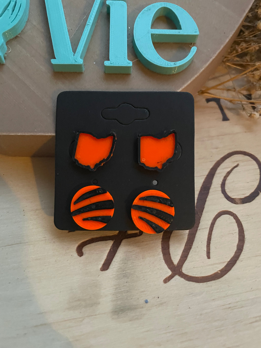 Black and Orange Ohio Stud Set